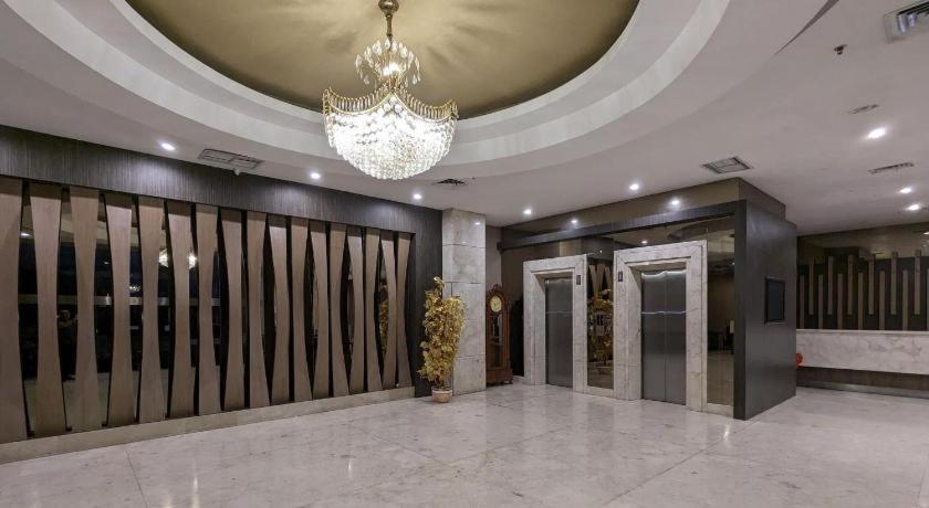 Horison Hotel Pematang Siantar Esterno foto
